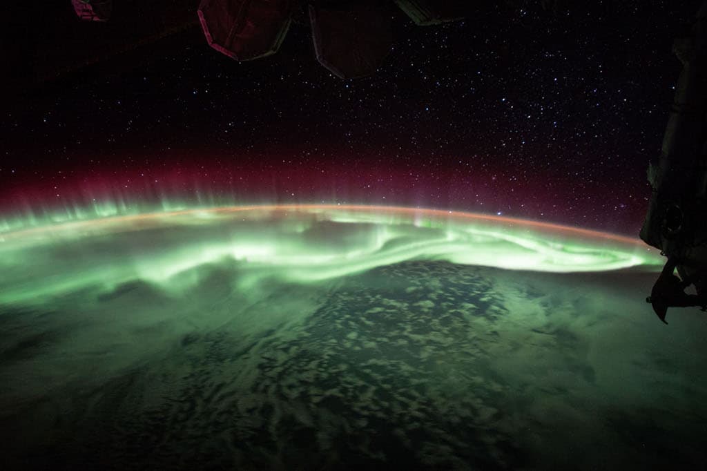 Aurora Slathers Up the Sky | © · undefined