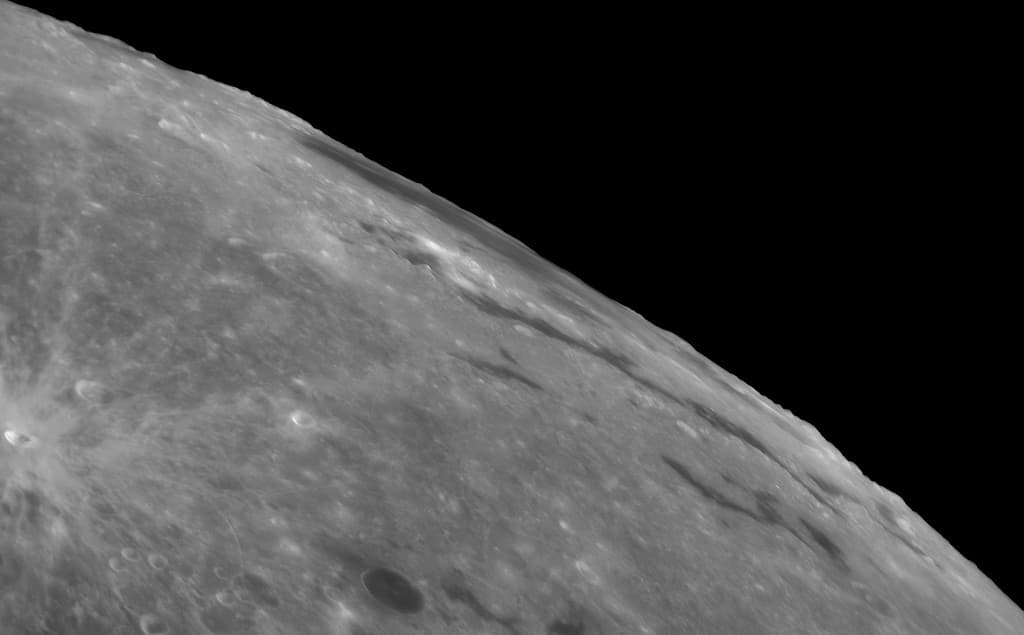 Western Moon, Eastern Sea | © · The Mare Orientale