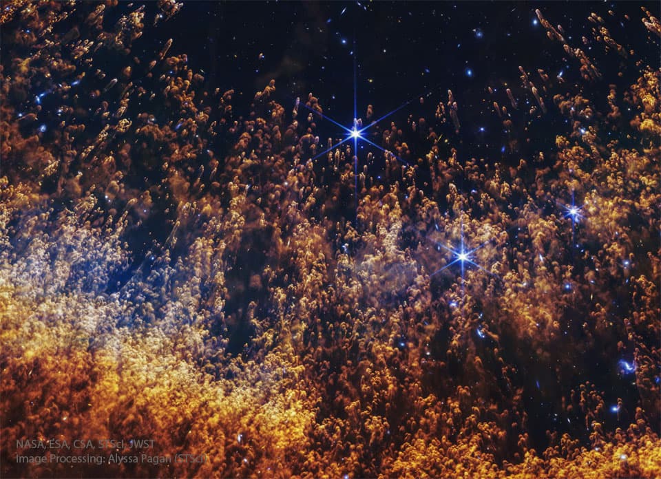 Curious Cometary Knots in the Helix Nebula | © · undefined